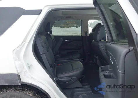 2022 Nissan Pathfinder Sl 4Wd z USA, uszkodzony, nr VIN 5N1DR3CD7NC207462